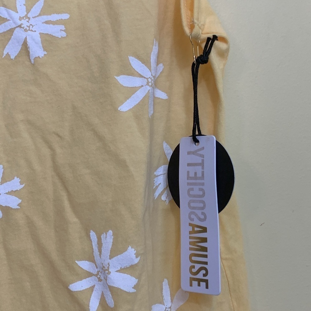 Amuse Society NWT Feel Ya Daisy Graphic Yellow White Floral Tank Top MSRP $30 XS - Picture 6 of 8